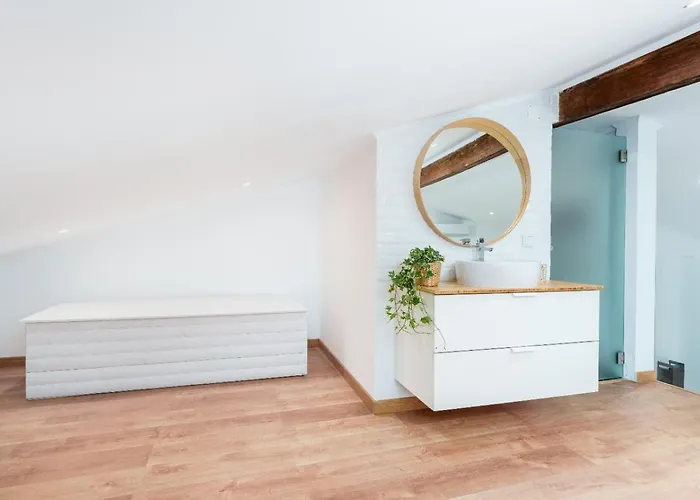 Unique Beautifully Restored Town House *